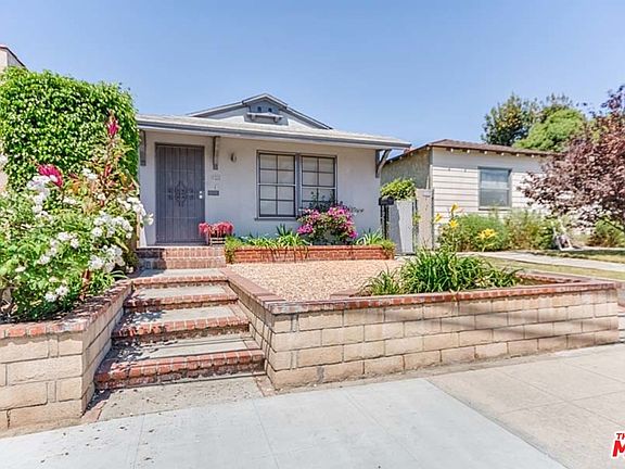 3rd image of 413 W Alameda Ave
