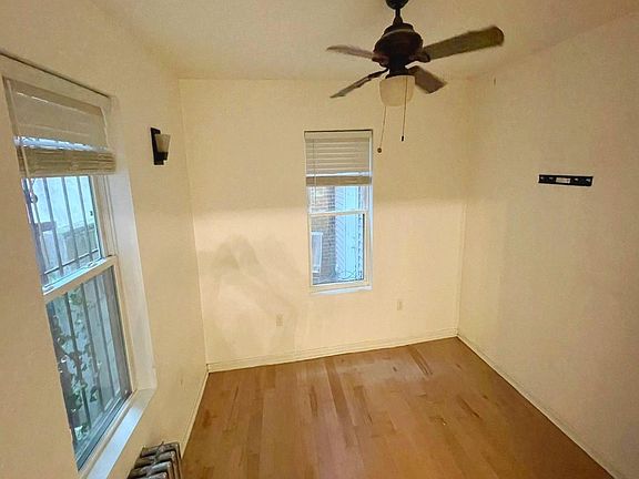 5th image of 218 Bainbridge St #1F