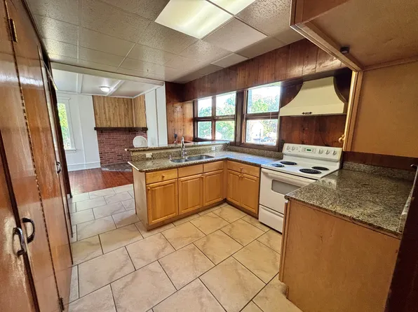 312 Pitney Rd #B, Absecon, NJ 08201