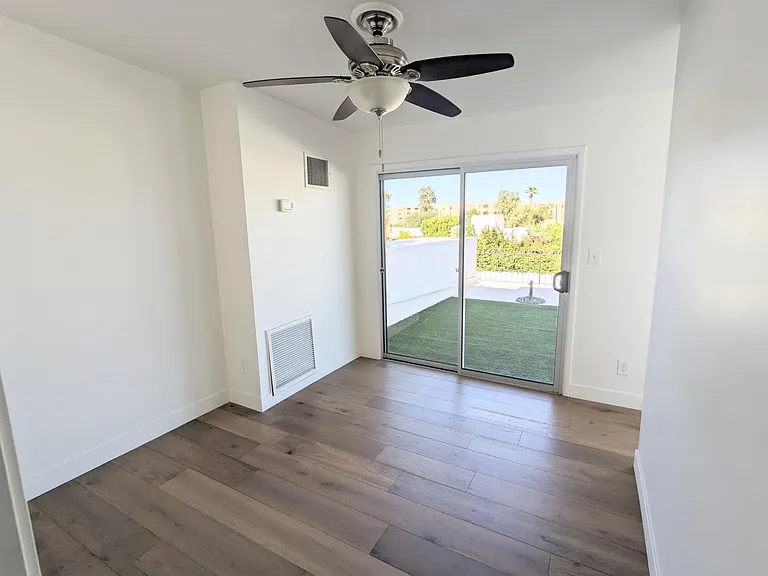 7662 E Minnezona Ave — Photo 46