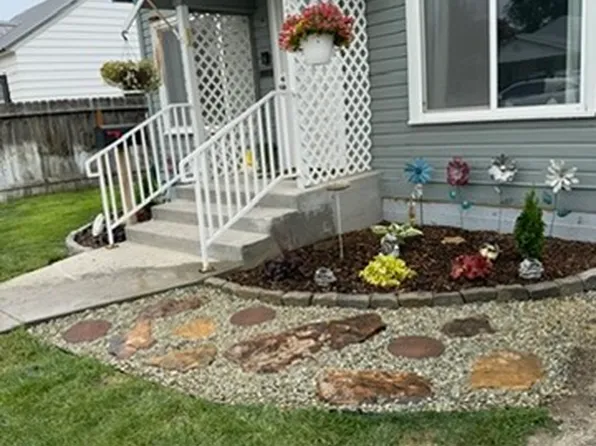 1220 7th Ave E, Twin Falls, ID 83301