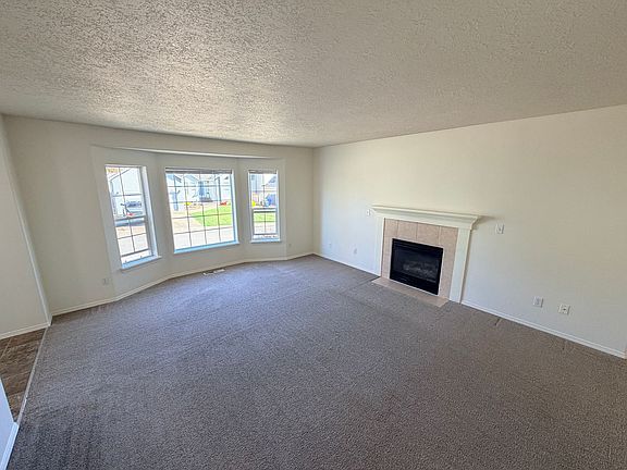 3rd image of 2846 Vintage Ave SE #0