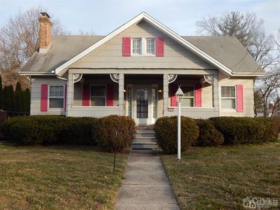 300 Dorn Ave, Middlesex, NJ, 08846