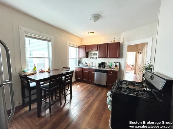 74 Romsey St, Dorchester, MA