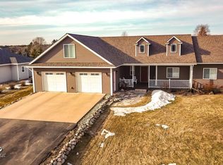 1124 Kingsley Ave SW, Wadena, MN 56482