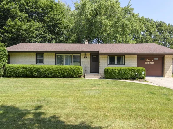 700 Lemira AVENUE, Waukesha, WI 53188