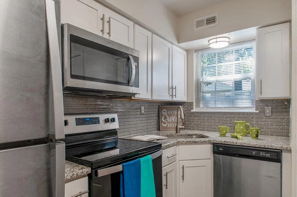 Moorestowne Woods Apartment Homes — Photo 1