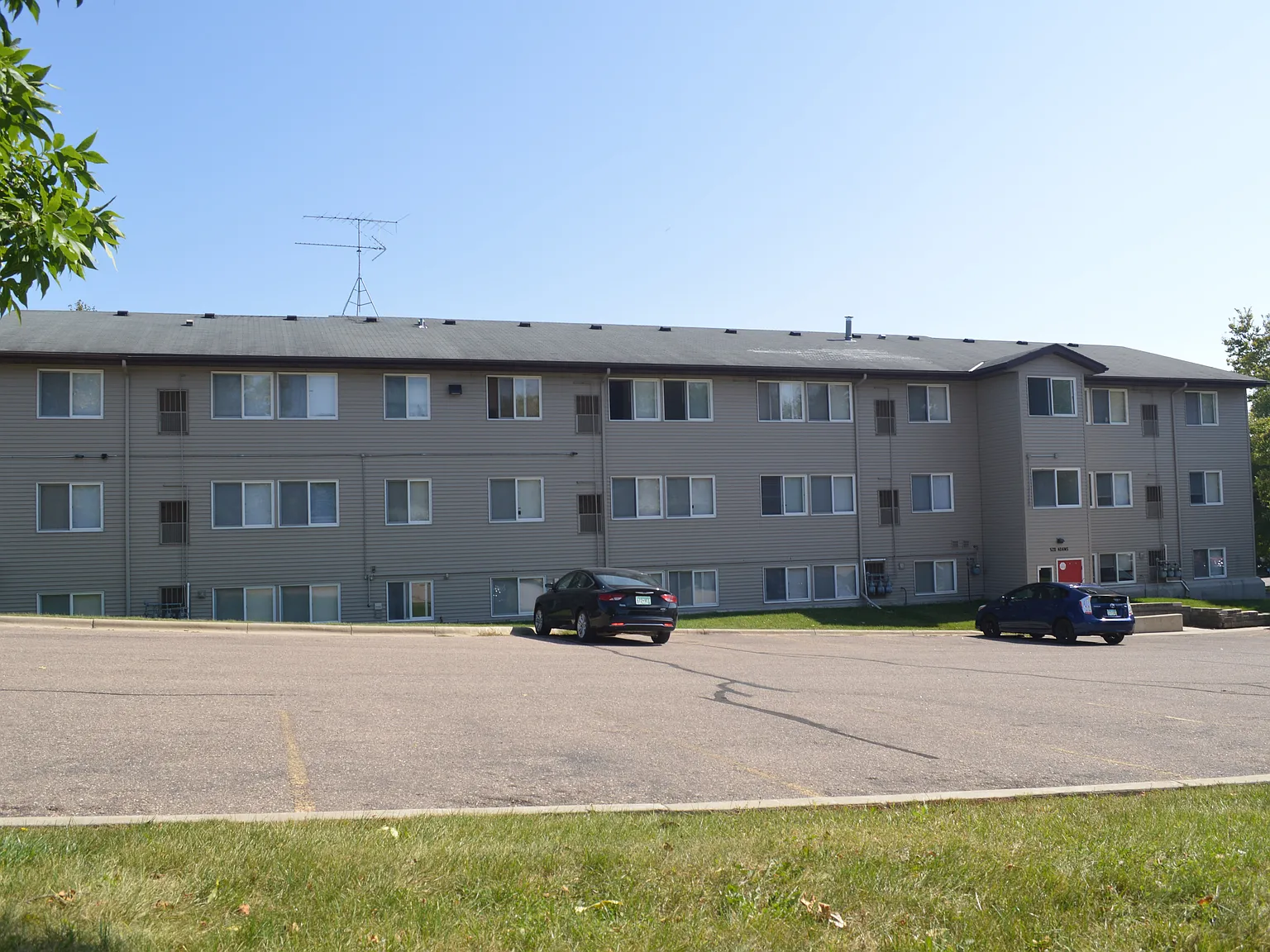 1 bed, 1.0 bath, 700 sqft, $950 — Photo 4