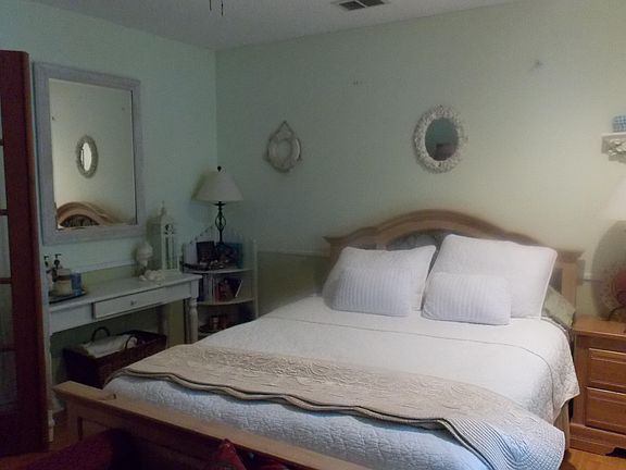 3rd image of 2113 Pine Hurst Way