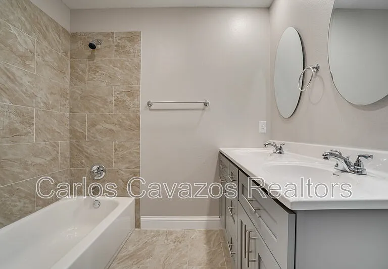 3402 Lawnview Main House Dallas Ter #MAIN HOUSE — Photo 10
