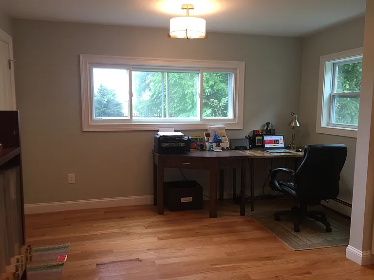 300 Maverick St #1 — Photo 5