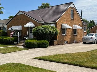 705 S McLellan St, Bay City, MI 48708