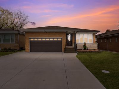 4736 N Delphia Ave, Chicago, IL, 60656