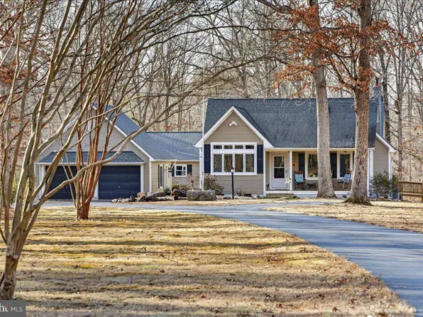 980 Waltons Store Rd, Louisa, VA 23093