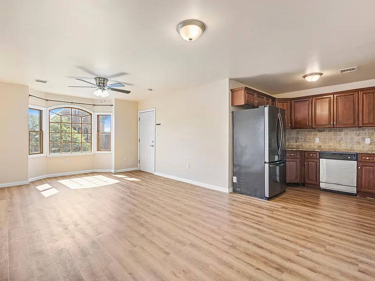 765 Ocean Ave #1 — Photo 9