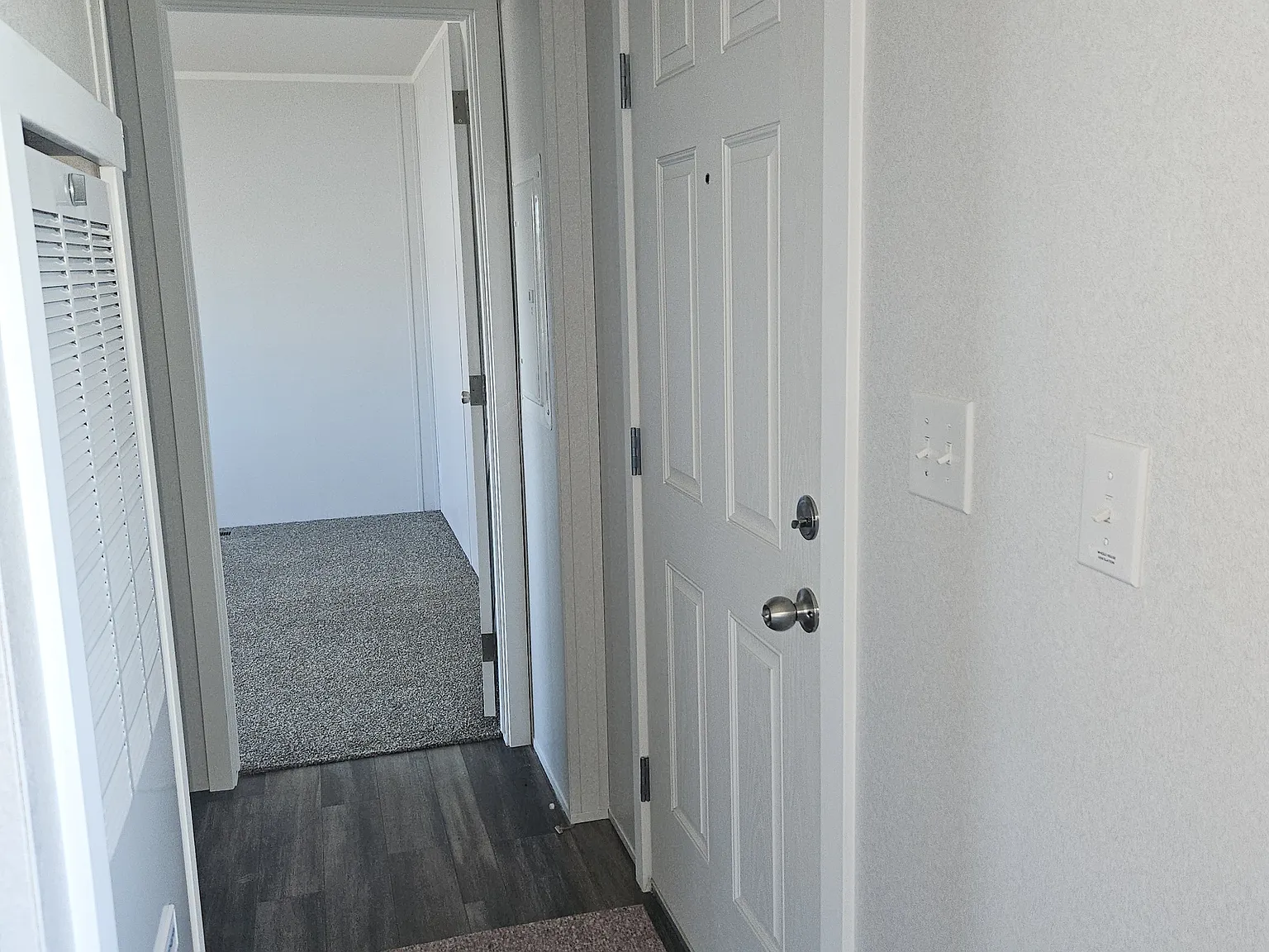 3 bed, 924 sqft, $1,500 — Photo 4