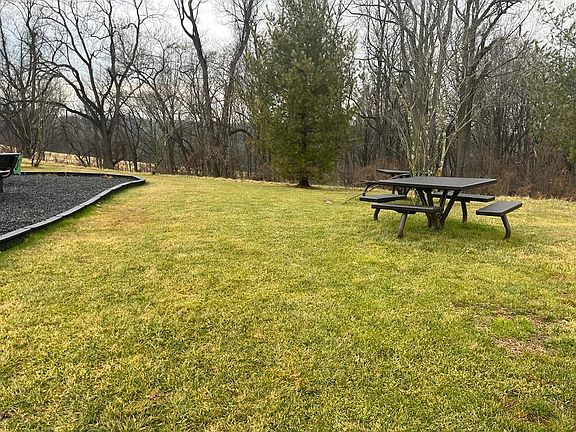 5th image of 113 Penns Manor Dr