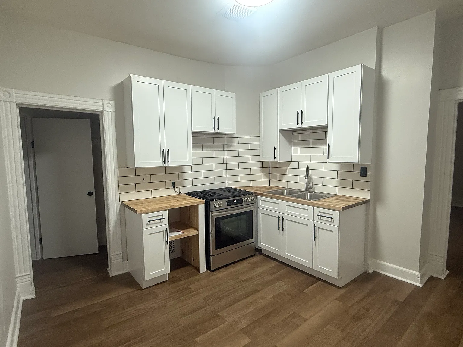 5 bed, 1447 sqft, $1,850 — Photo 3