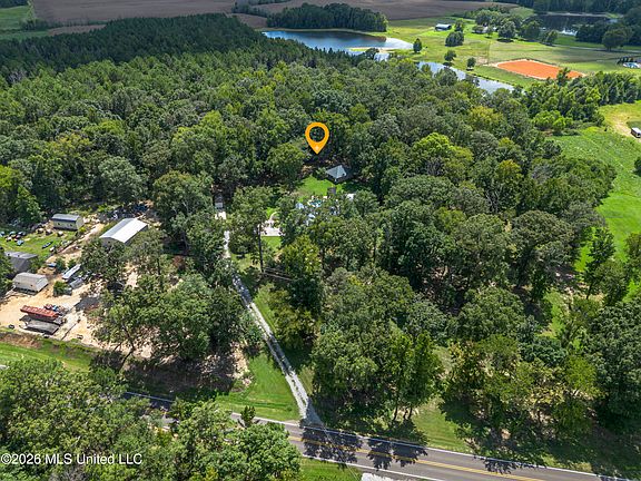 2nd image of 717 Thomasville Rd