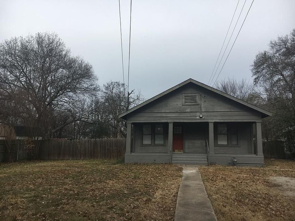 1st image of 2316 W Park Row Blvd