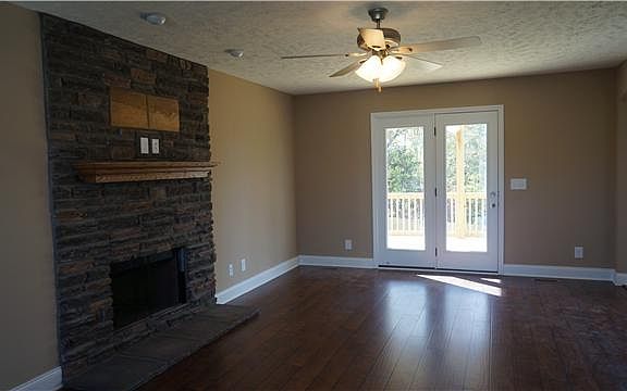 3rd image of 105 Camelot Hls Lot 105