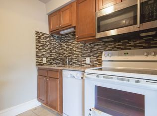 33354 Kingslane Ct APT 6, Farmington, MI 48336