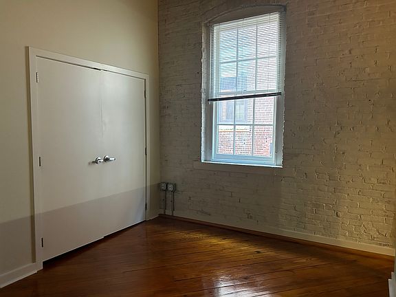 4th image of 415 N Prince St APT 408