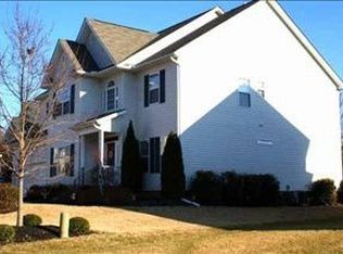 1114 Farming Creek Dr, Simpsonville, SC 29680