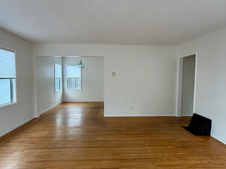 1311 Hopkins St #B — Photo 6