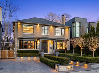 215 Lonsmount Dr, Toronto, ON M5P 2Y6