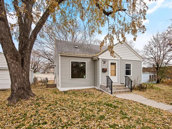 6607 Ewing Ave N, Brooklyn Center, MN 55429