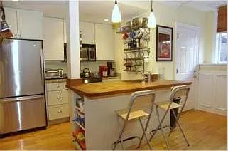 30 Anderson St Photo 1