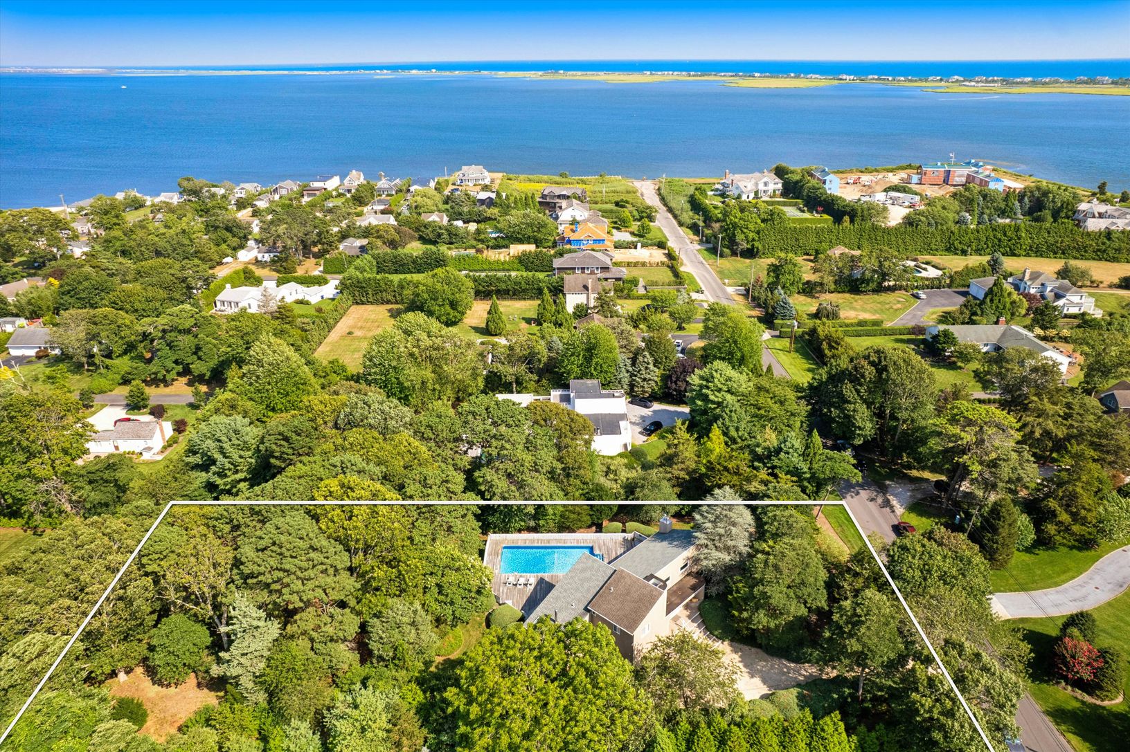  41 Sunset Ave, East Quogue