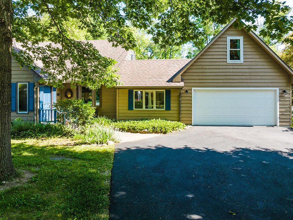 411 Waubun DRIVE, Fontana, WI 53125 Zillow