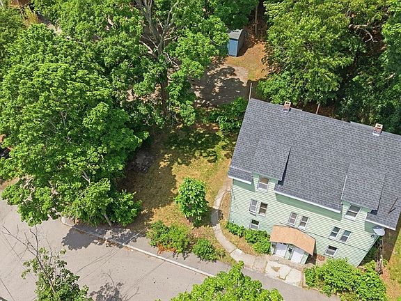 2nd image of 18 Prout St