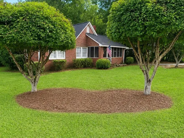 1207 4th Ave N, Clanton, AL 35045