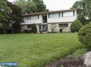 271 S Schuylkill Ave, Norristown, PA 19403