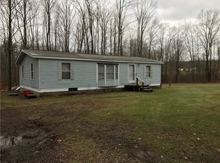 11095 Greenlee Rd, Waterford, PA 16441