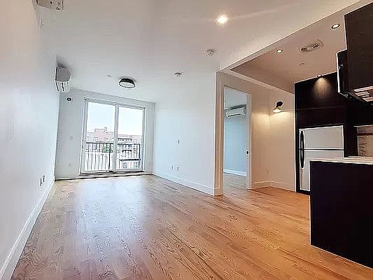 2nd image of 1515 Fulton St Floor 3