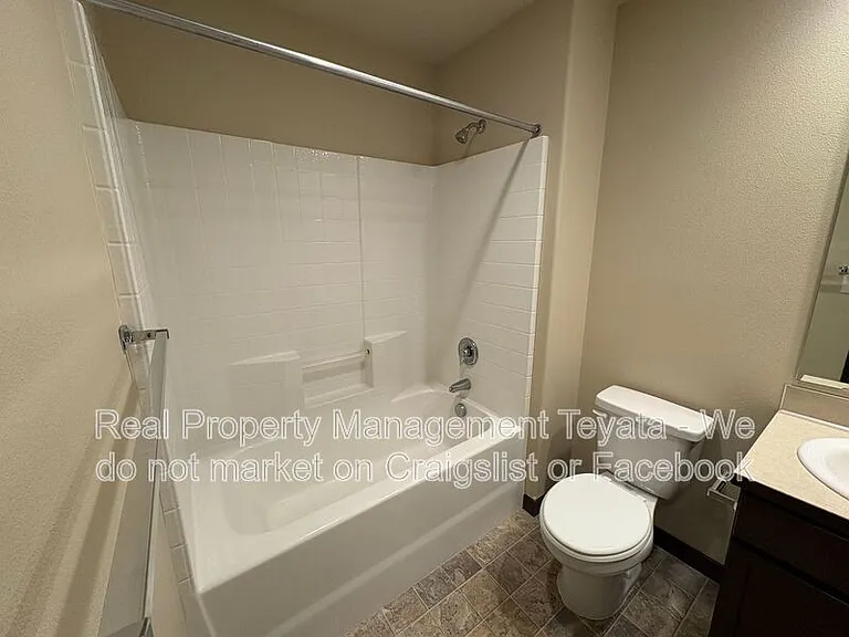 418 Jeff St — Photo 20