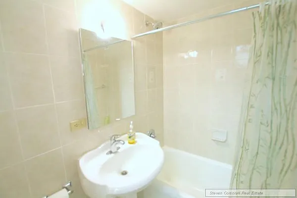 Sold by Steven Corcoran Real Estate | media 9