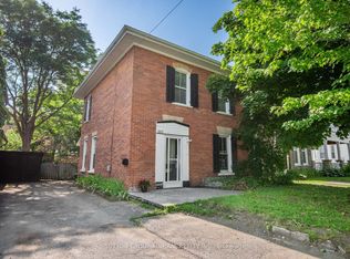 265 Stewart St, Peterborough, ON K9J 3M8