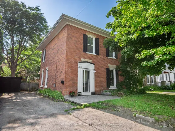 265 Stewart St, Peterborough, ON K9J 3M8