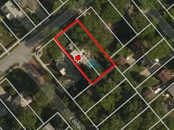 20716 Edgecliff Dr, Euclid, OH 44123