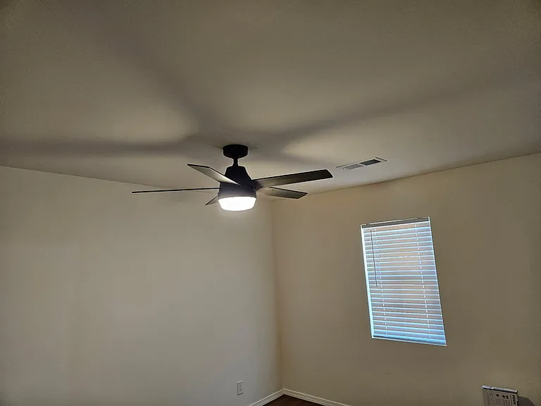 1529 Newport Ave #1 — Photo 10
