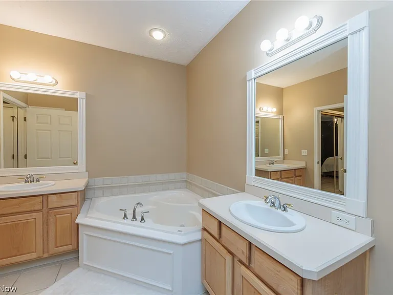2601 Wyndgate Ct — Photo 27