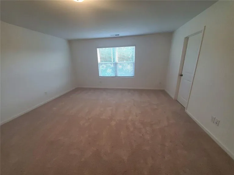 5745 Thornton Dr — Photo 18