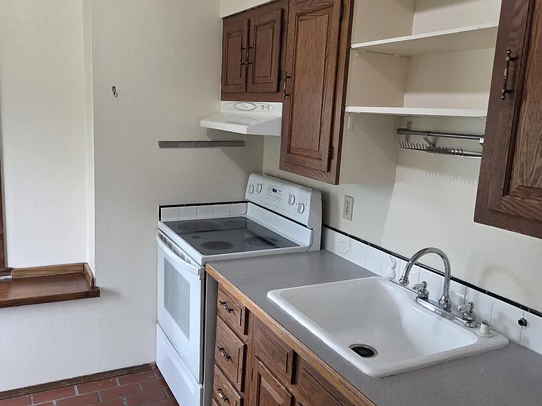 2339 Boylston Ave E #4 — Photo 4