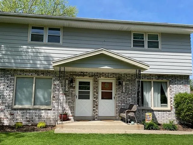 1832 Oakdale Dr — Photo 1