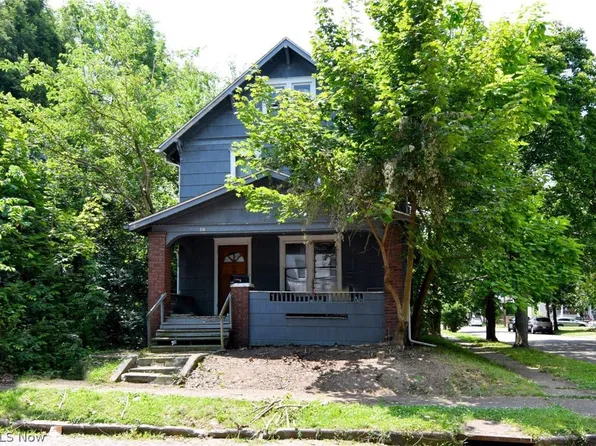30 W Dalton St, Akron, OH 44310